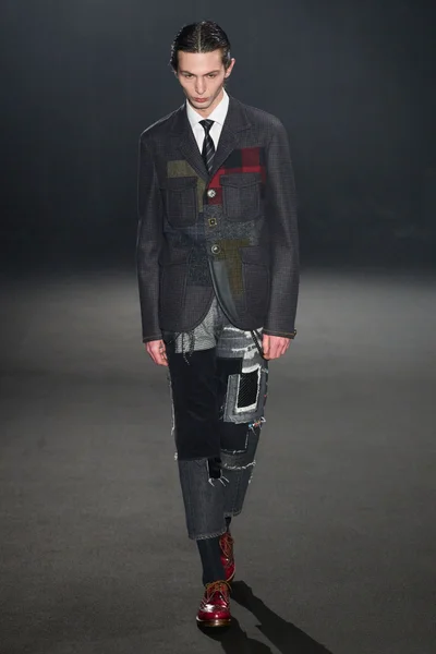 Look 28